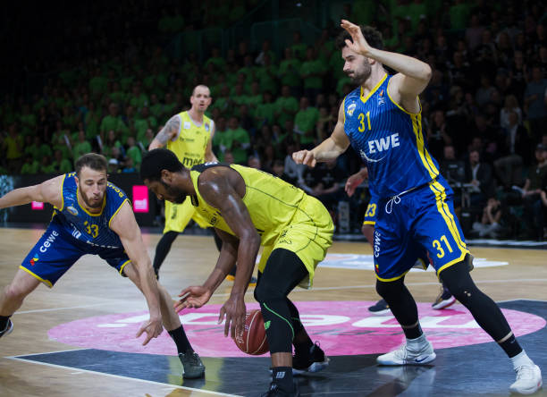 只有通过不 只有通过不